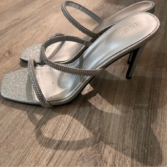 Silver nine W. shoes, glitter size 9 high heels stiletto - Picture 2 of 3